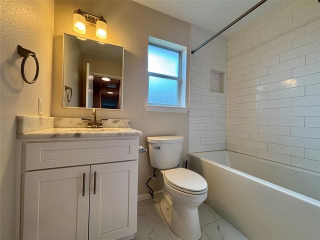 13019 Skyline Drive, Willis, TX 77318