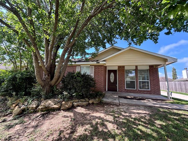 13019 Skyline Drive, Willis, TX 77318