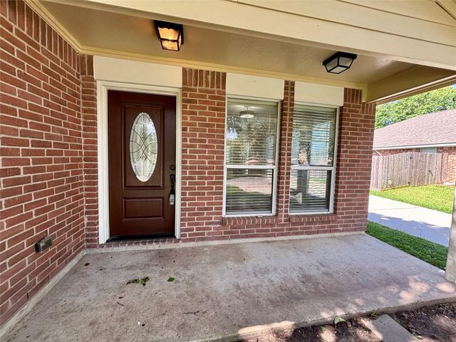 13019 Skyline Drive, Willis, TX 77318