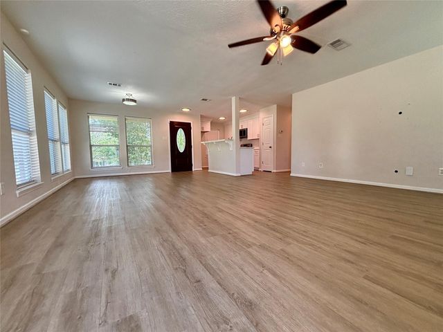 13019 Skyline Drive, Willis, TX 77318