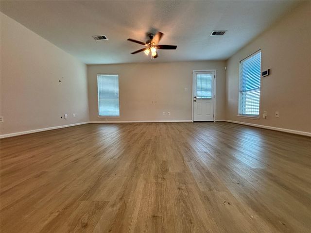 13019 Skyline Drive, Willis, TX 77318