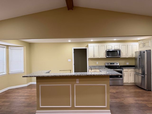 5903 Hampton Parkway, Pine Bluff, AR 71603