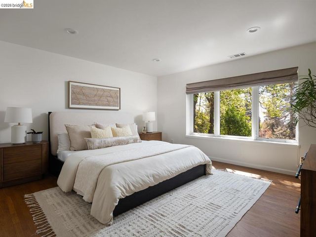 12700 Skyline Blvd, Oakland, CA 94619