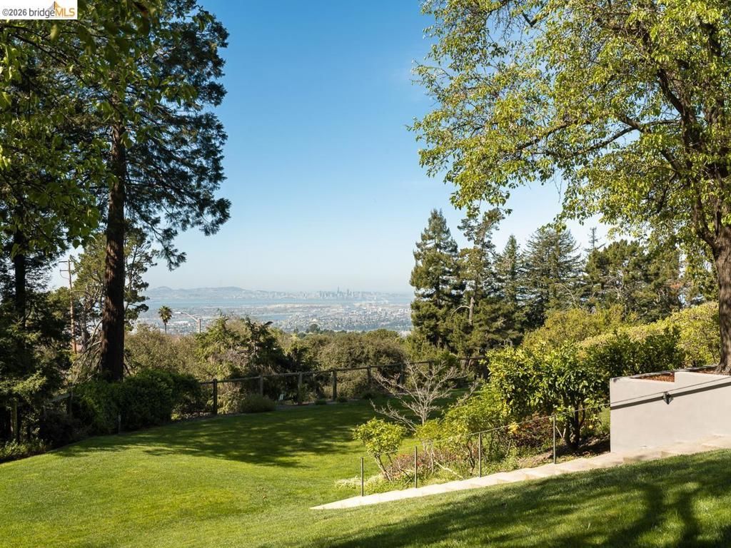 Image 49 of property listing at 12700 Skyline Blvd, Oakland, CA 94619