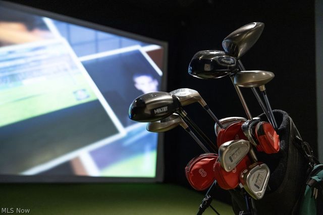 16831 Ravenna Road, Chagrin Falls, OH 44023