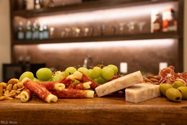 16831 Ravenna Road, Chagrin Falls, OH 44023