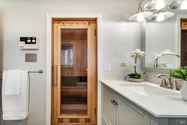 1155 Las Posadas Rd, Angwin, CA 94508