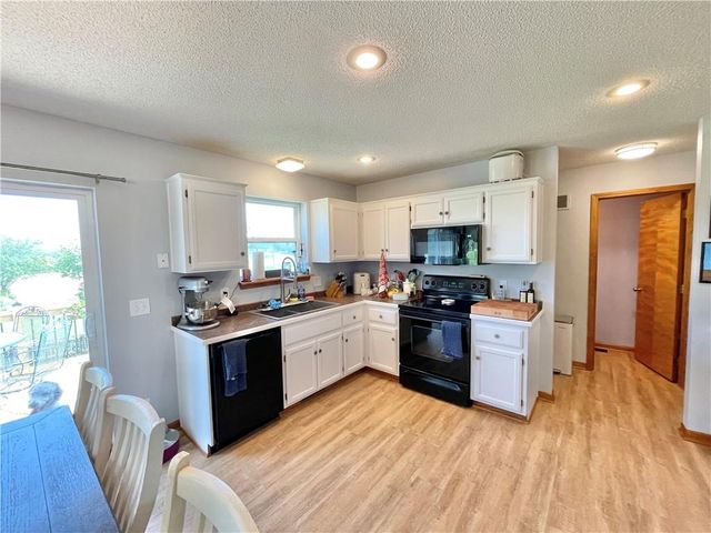 2224 W Ivory Circle, Excelsior Springs, MO 64024