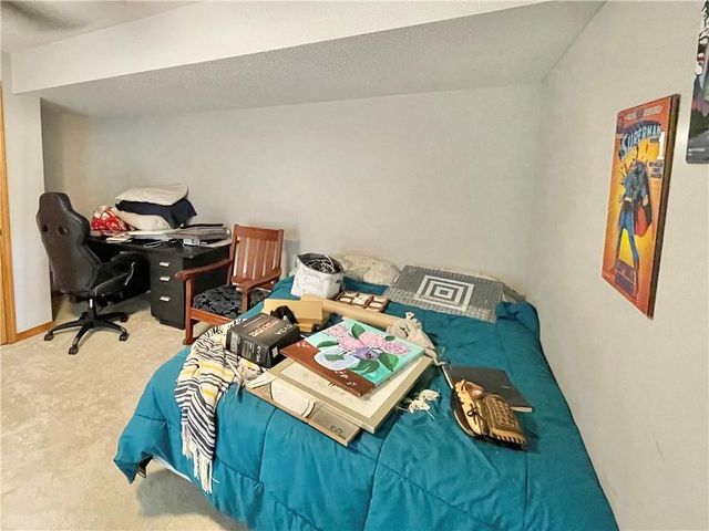 2224 W Ivory Circle, Excelsior Springs, MO 64024