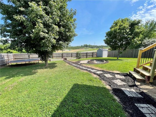 2224 W Ivory Circle, Excelsior Springs, MO 64024