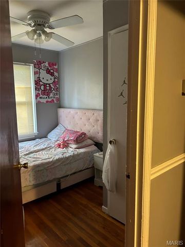 10429 Renfrew Drive, St Louis, MO 63137