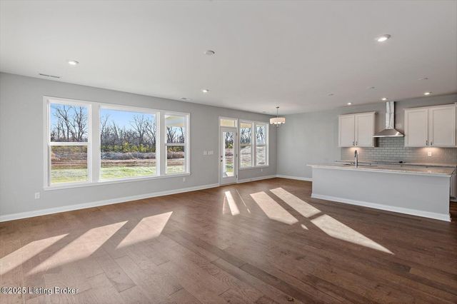 907 Creativity Crossing, Shelbyville, KY 40065