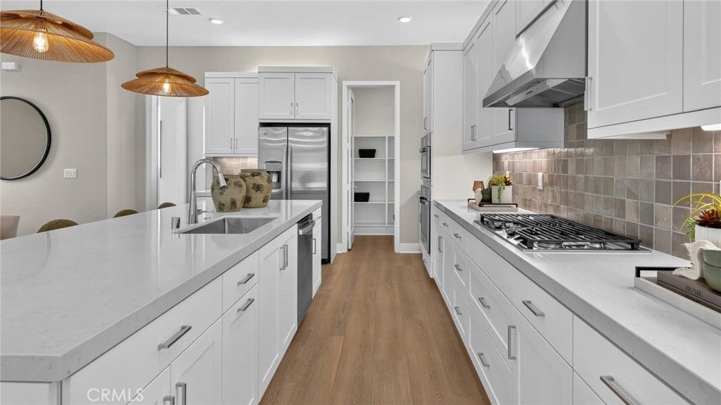 933 Chinon, Irvine, CA 92618 — photo 4
