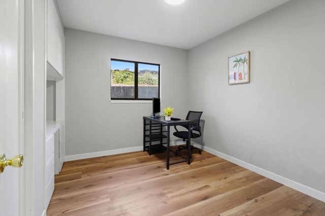 280 Calais Dr, Pinole, CA 94564