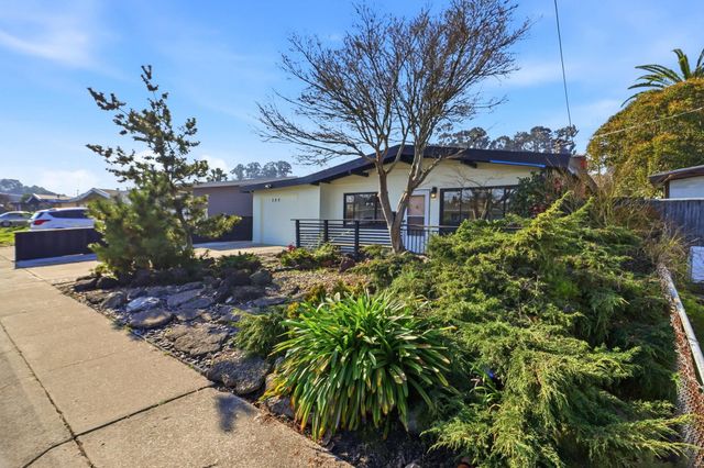 280 Calais Dr, Pinole, CA 94564