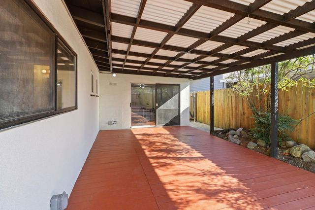 280 Calais Dr, Pinole, CA 94564