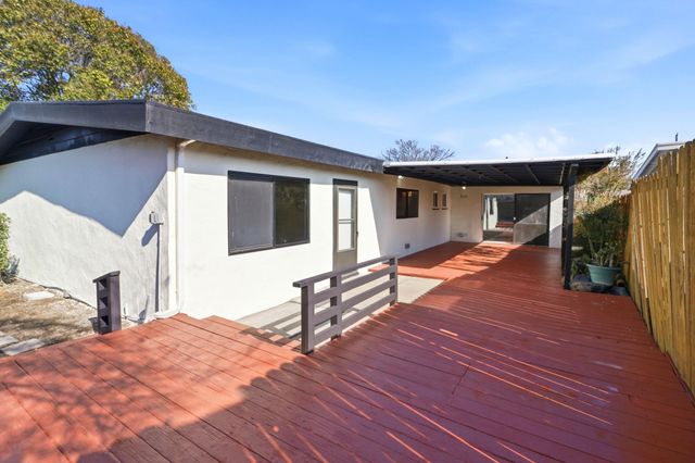 280 Calais Dr, Pinole, CA 94564