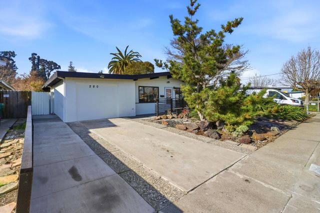 280 Calais Dr, Pinole, CA 94564