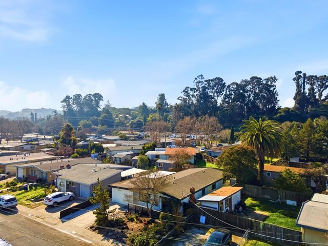 280 Calais Dr, Pinole, CA 94564