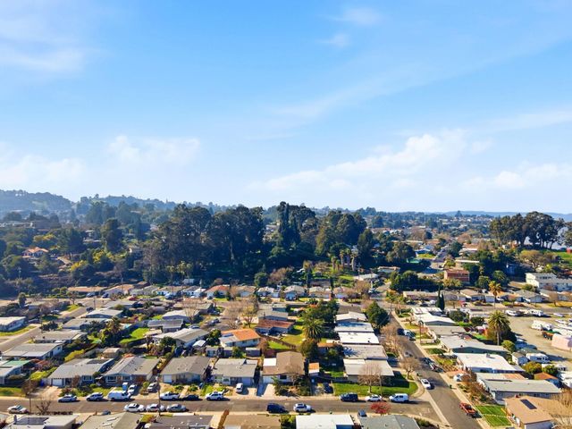 280 Calais Dr, Pinole, CA 94564