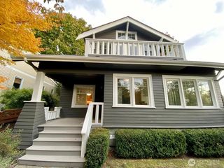 7012 16th Avenue NE, Seattle, WA 98115