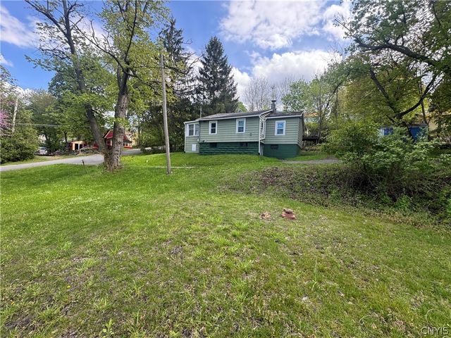 227 Scott Avenue, Camillus, NY 13219
