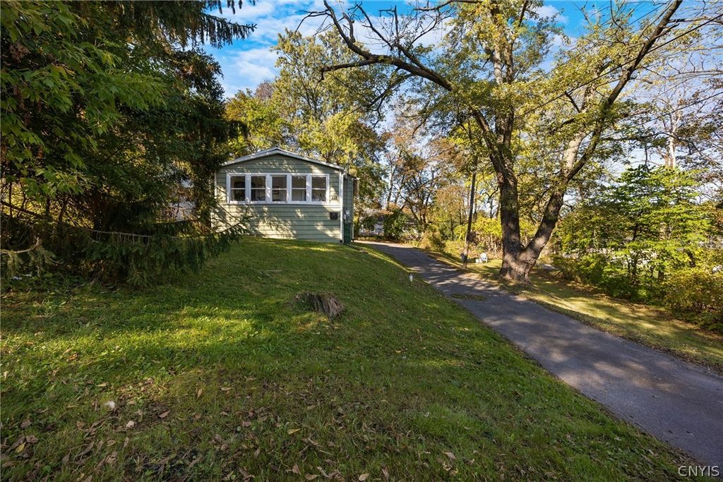 227 Scott Avenue, Camillus, NY 13219