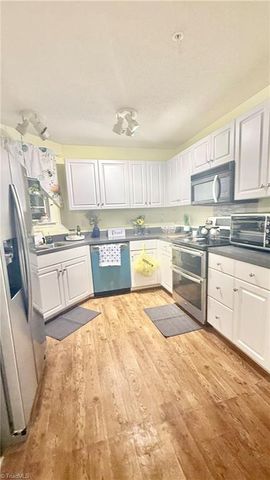 2221 Delaney Drive, Burlington, NC 27215