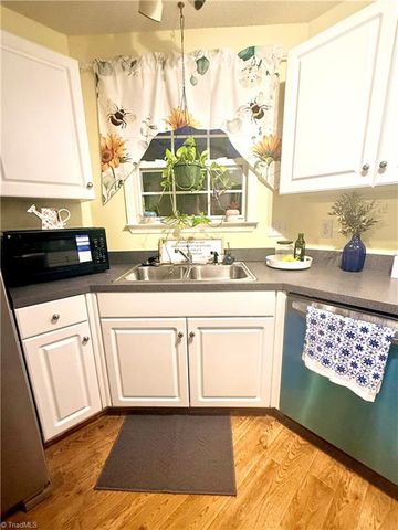 2221 Delaney Drive, Burlington, NC 27215