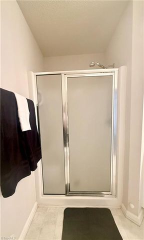 2221 Delaney Drive, Burlington, NC 27215