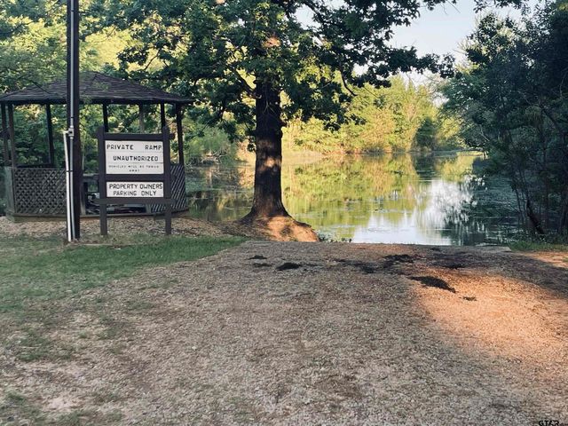 101 PR 5568, Alba, TX 75410