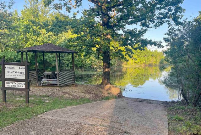 101 PR 5568, Alba, TX 75410