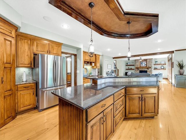 24165 W 112th Place, Olathe, KS 66061