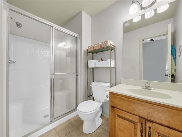24165 W 112th Place, Olathe, KS 66061