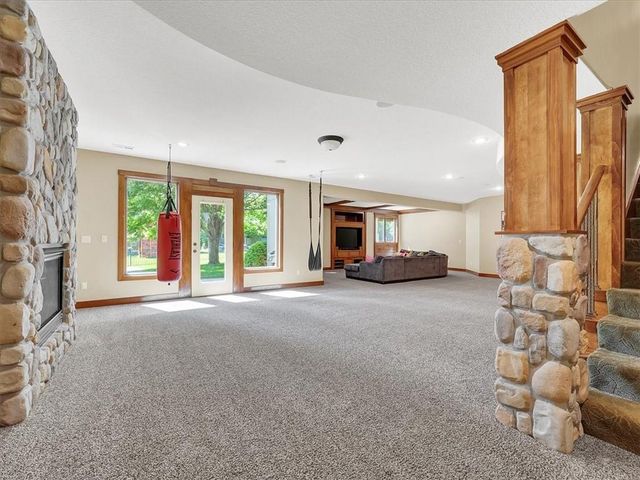 24165 W 112th Place, Olathe, KS 66061