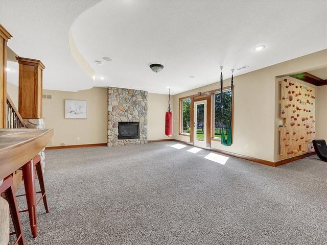 24165 W 112th Place, Olathe, KS 66061