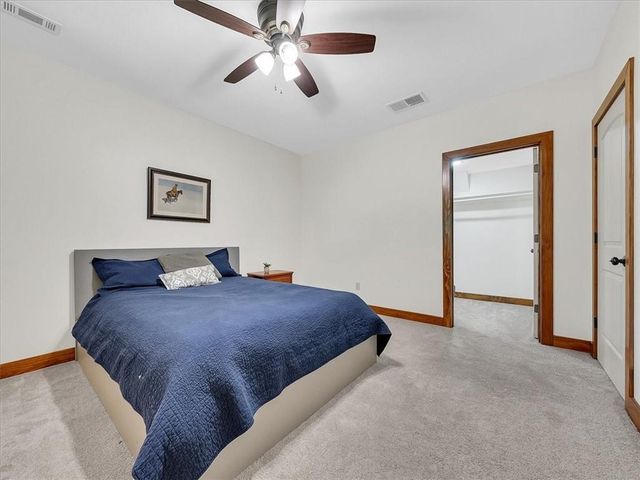 24165 W 112th Place, Olathe, KS 66061
