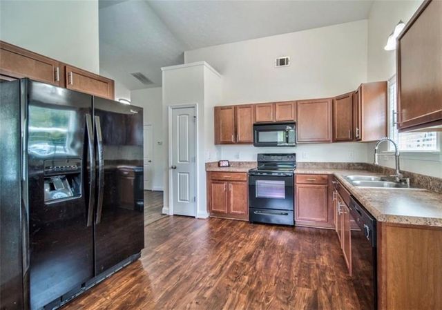 606 Cole Creek Drive, Dallas, GA 30157