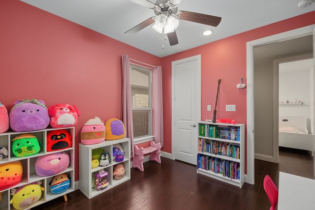 401 Middleton Drive, Roanoke, TX 76262