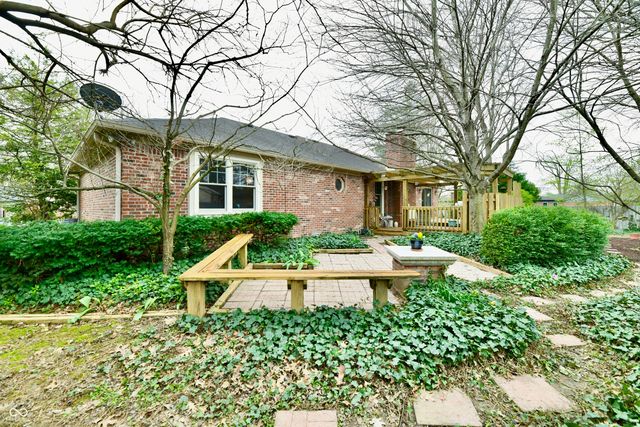 8518 Lockwood Place, Indianapolis, IN 46217