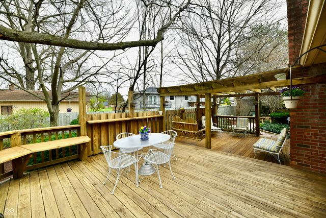 8518 Lockwood Place, Indianapolis, IN 46217