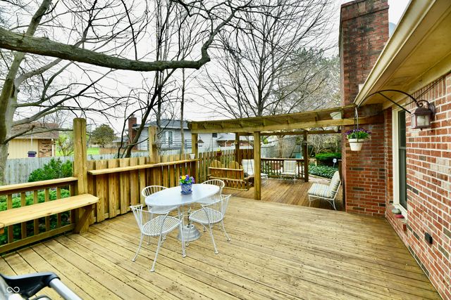 8518 Lockwood Place, Indianapolis, IN 46217