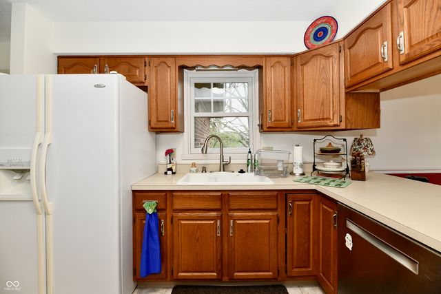 8518 Lockwood Place, Indianapolis, IN 46217