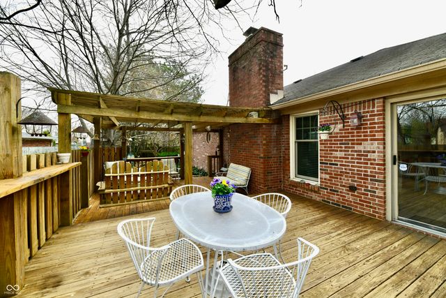 8518 Lockwood Place, Indianapolis, IN 46217