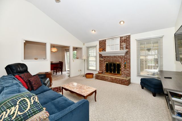 8518 Lockwood Place, Indianapolis, IN 46217