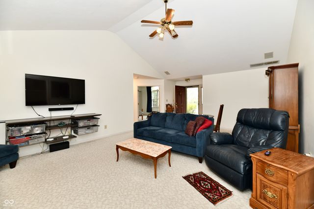 8518 Lockwood Place, Indianapolis, IN 46217