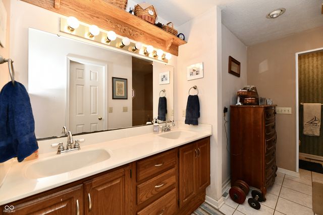 8518 Lockwood Place, Indianapolis, IN 46217