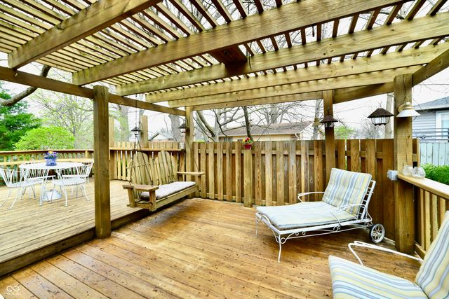 8518 Lockwood Place, Indianapolis, IN 46217