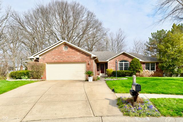 8518 Lockwood Place, Indianapolis, IN 46217