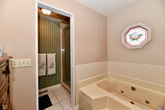 8518 Lockwood Place, Indianapolis, IN 46217